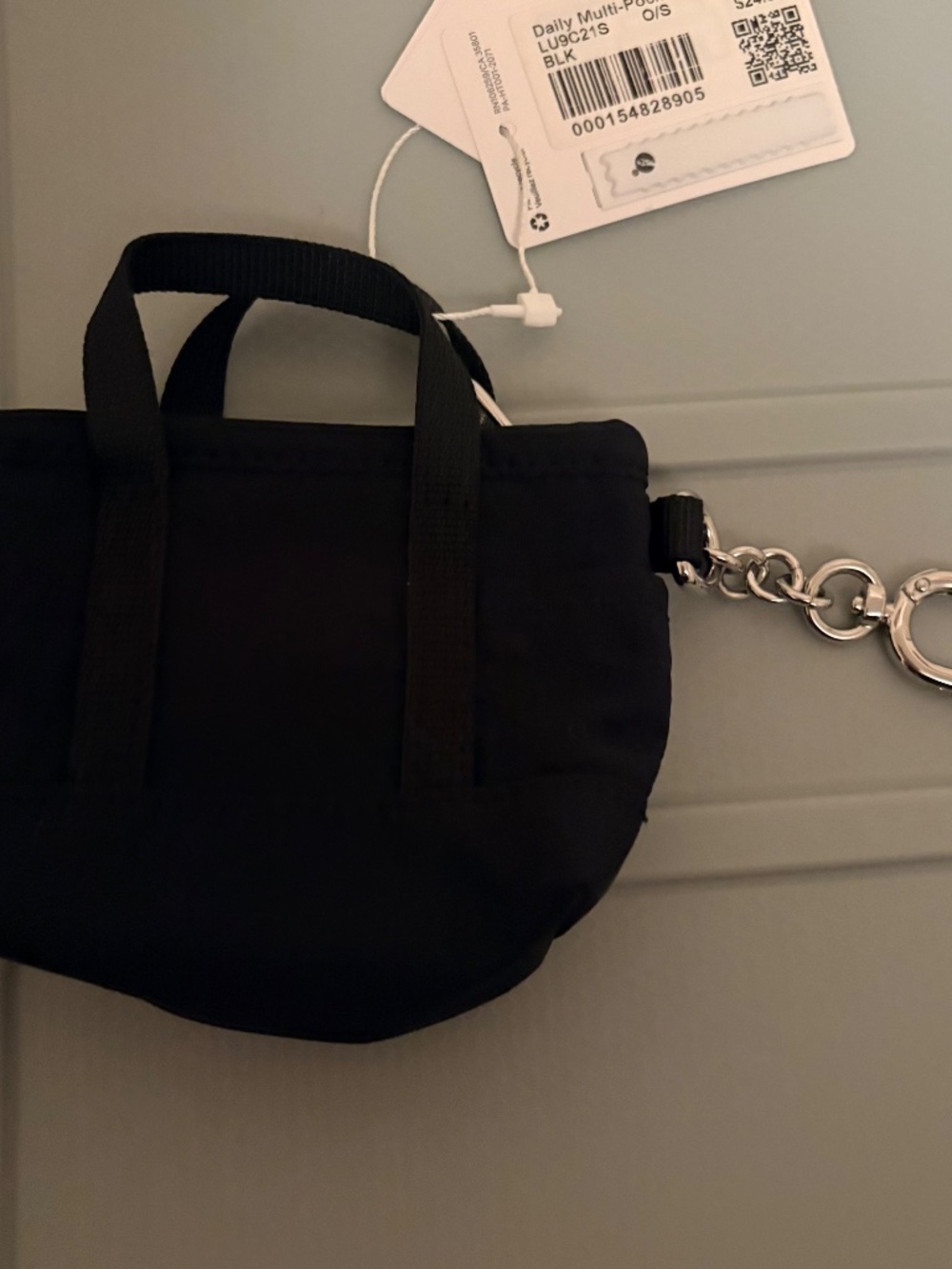 Lululemon Daily Multi-pocket nano tote - Picture 2 of 5